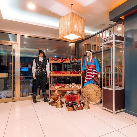 Di 1300 M² Con 4 Trabzon