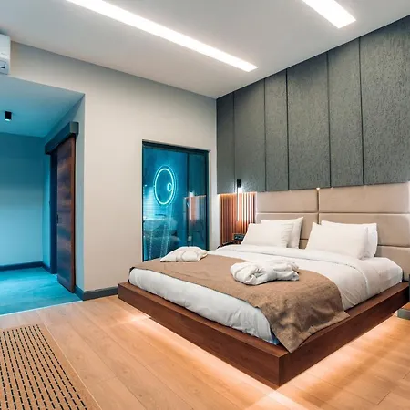 Di 1300 M² Con 4