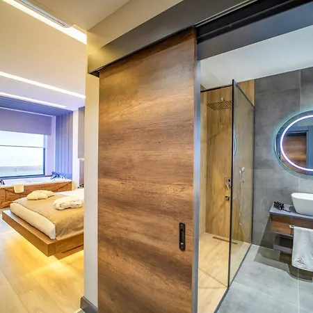 Hotel Di 1300 M² Con 4 Trabzon